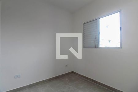 Quarto 1 de apartamento para alugar com 2 quartos, 48m² em Jardim Caguassu, São Paulo