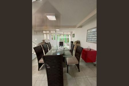 Casa à venda com 3 quartos, 300m² em Vila Mascote, São Paulo
