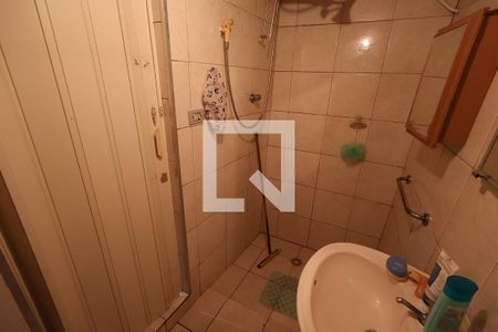 Banheiro de casa para alugar com 2 quartos, 40m² em Jardim Oriental, São Paulo