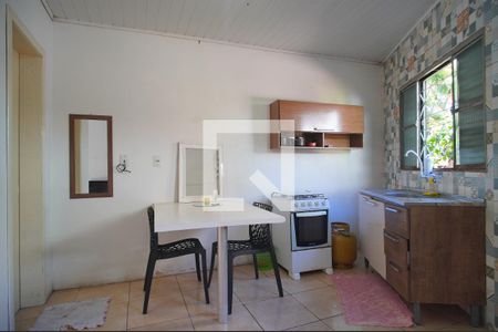 Cozinha de kitnet/studio para alugar com 1 quarto, 24m² em Centro, São Leopoldo