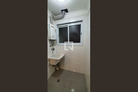 Banheiro  de apartamento à venda com 2 quartos, 52m² em Barra Funda, São Paulo