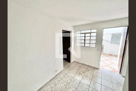 Sala/Cozinha de casa de condomínio para alugar com 1 quarto, 40m² em Vila Espanhola, São Paulo