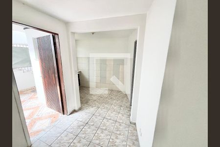 Sala/Cozinha de casa de condomínio para alugar com 1 quarto, 40m² em Vila Espanhola, São Paulo