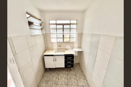 Sala/Cozinha de casa de condomínio para alugar com 1 quarto, 40m² em Vila Espanhola, São Paulo