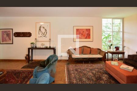 Casa à venda com 3 quartos, 200m² em Alto de Pinheiros, São Paulo