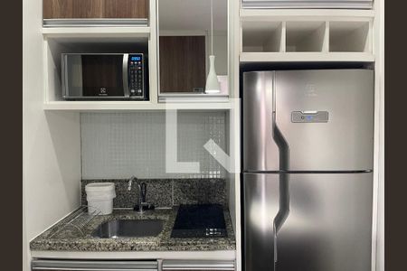 Cozinha de kitnet/studio para alugar com 1 quarto, 26m² em Granja Viana, Cotia