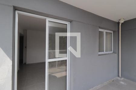 Varanda da Sala de apartamento para alugar com 2 quartos, 47m² em Itaquera, São Paulo