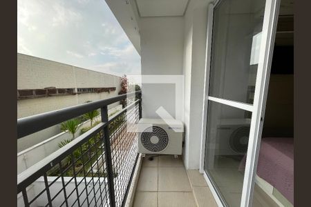 Varanda de kitnet/studio para alugar com 1 quarto, 26m² em Granja Viana, Cotia