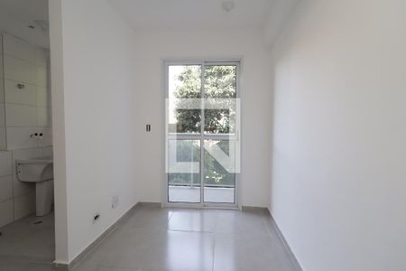 Sala/Cozinha de apartamento para alugar com 2 quartos, 39m² em Itaquera, São Paulo