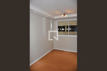 Detalhe - Sala e Sala de Jantar de apartamento para alugar com 2 quartos, 45m² em Jardim Iris, São Paulo