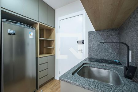 Sala/Cozinha de kitnet/studio para alugar com 1 quarto, 24m² em Pinheiros, São Paulo