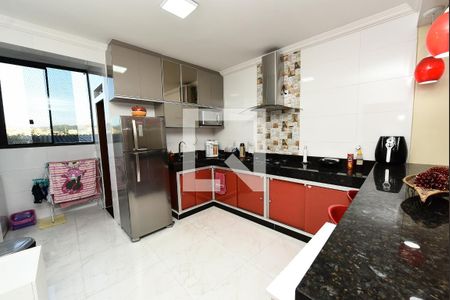 cozinha de casa à venda com 6 quartos, 110m² em Industrial, Contagem