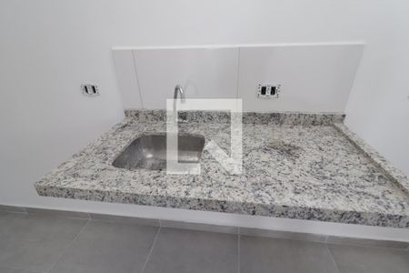 Sala/Cozinha de apartamento para alugar com 2 quartos, 39m² em Itaquera, São Paulo