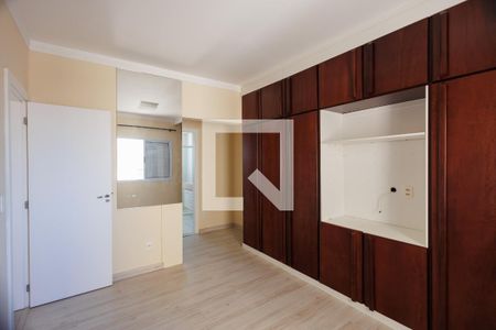 Suíte de apartamento para alugar com 3 quartos, 107m² em Centro, Taubaté
