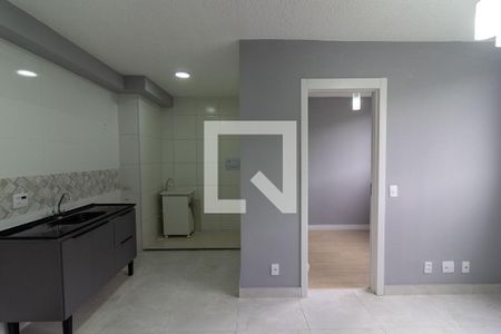 Sala de apartamento para alugar com 2 quartos, 32m² em Usina Piratininga, São Paulo