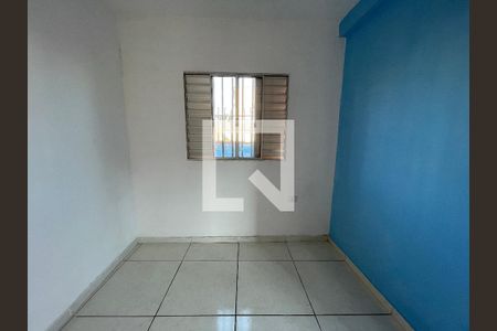 Quarto 1 de casa para alugar com 2 quartos, 60m² em Jardim Luísa, São Paulo