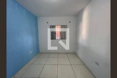 Quarto 2 de casa para alugar com 2 quartos, 60m² em Jardim Luísa, São Paulo