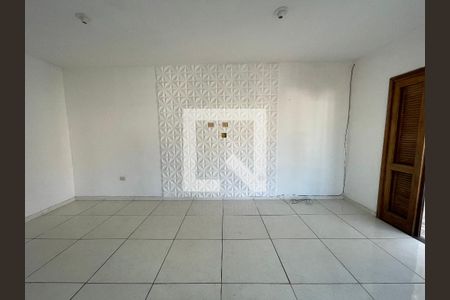 Sala de casa para alugar com 2 quartos, 60m² em Jardim Luísa, São Paulo