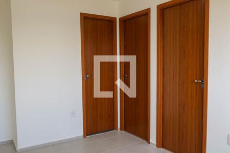 Sala de apartamento para alugar com 2 quartos, 40m² em Inhaúma, Rio de Janeiro