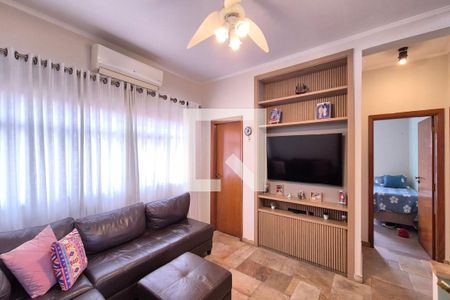 Sala de TV de casa à venda com 5 quartos, 267m² em Vila Pompéia, Campinas