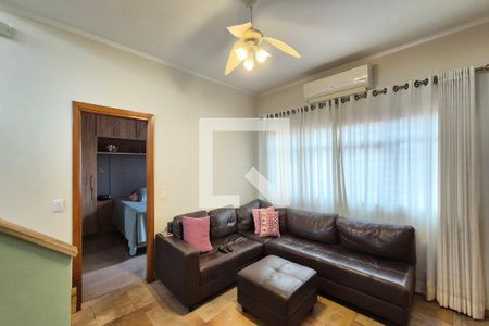 Sala de TV de casa à venda com 5 quartos, 267m² em Vila Pompéia, Campinas