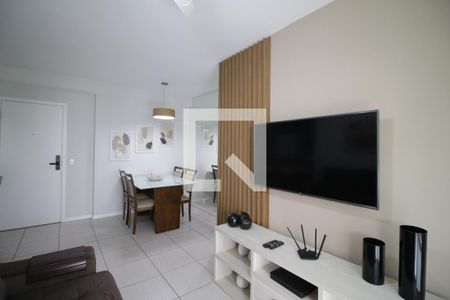 Sala de apartamento para alugar com 2 quartos, 70m² em Barra da Tijuca, Rio de Janeiro