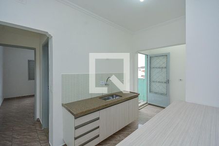 Sala/Cozinha de casa para alugar com 2 quartos, 52m² em Terceira Divisão de Interlagos, São Paulo
