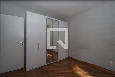 Quarto 1 de apartamento para alugar com 2 quartos, 49m² em Itaquera, São Paulo
