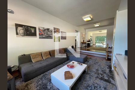 Sala de TV de casa à venda com 5 quartos, 539m² em Butantã, São Paulo