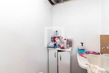 Casa 1 - Área de Serviço de casa para alugar com 6 quartos, 300m² em Jardim Primavera, São Paulo