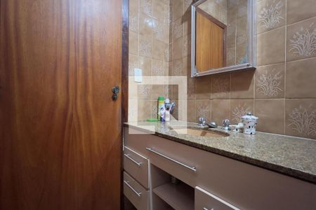 Banheiro 1 de casa à venda com 3 quartos, 288m² em Parque Renato Maia, Guarulhos