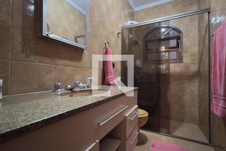 Banheiro 1 de casa à venda com 3 quartos, 288m² em Parque Renato Maia, Guarulhos