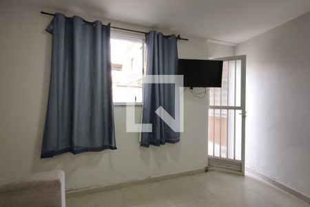 Sala/Quarto de kitnet/studio para alugar com 1 quarto, 30m² em Jacarepaguá, Rio de Janeiro