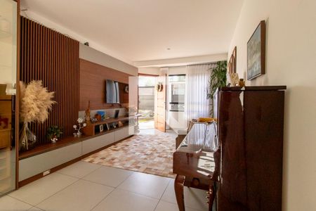 Sala de casa à venda com 3 quartos, 129m² em Santo Inácio, Curitiba
