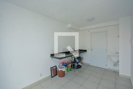 Sala/Cozinha de apartamento para alugar com 2 quartos, 36m² em Socorro, São Paulo