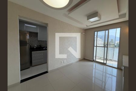 Sala de apartamento para alugar com 2 quartos, 52m² em Recreio dos Bandeirantes, Rio de Janeiro