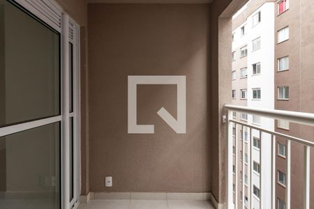 Varanda de apartamento para alugar com 2 quartos, 34m² em Parque Industrial Tomas Edson, São Paulo