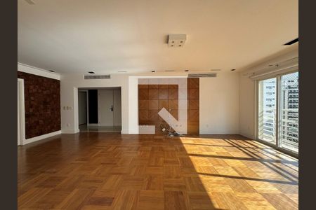 Apartamento para alugar com 3 quartos, 274m² em Itaim Bibi, São Paulo