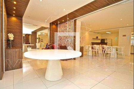 Apartamento à venda com 2 quartos, 143m² em Pinheiros, São Paulo