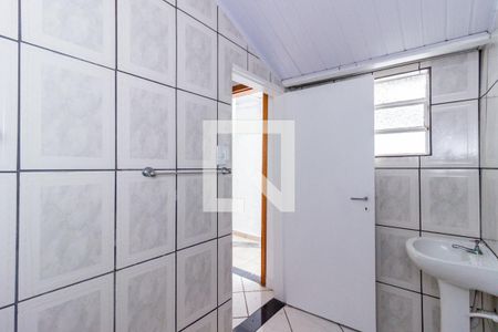 Banheiro de casa para alugar com 1 quarto, 40m² em Vila Palmeiras, São Paulo