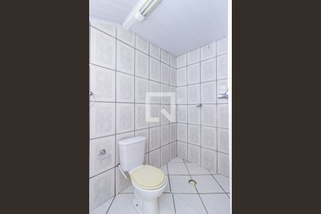 Banheiro de casa para alugar com 1 quarto, 40m² em Vila Palmeiras, São Paulo