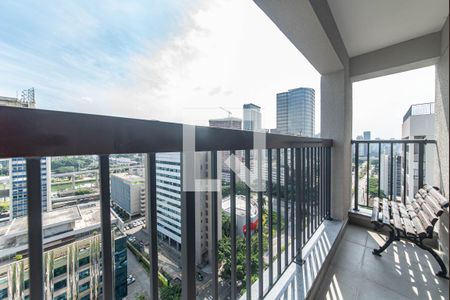 Varanda de kitnet/studio à venda com 1 quarto, 24m² em Vila Cordeiro, São Paulo