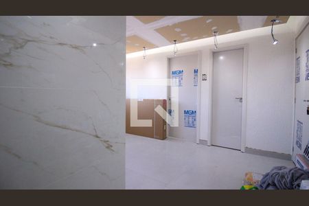 Sala/Cozinha de apartamento para alugar com 2 quartos, 33m² em Parque São Lourenço, São Paulo