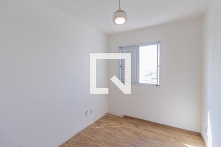 Quarto de apartamento para alugar com 2 quartos, 43m² em Vila da Oportunidade, Carapicuíba