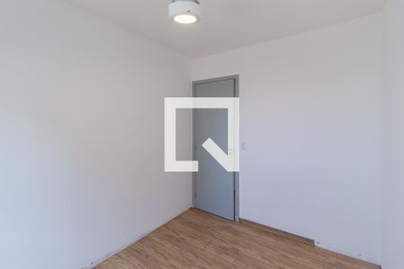 Quarto de apartamento para alugar com 2 quartos, 43m² em Vila da Oportunidade, Carapicuíba