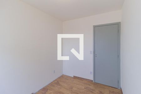 Quarto de apartamento para alugar com 2 quartos, 43m² em Vila da Oportunidade, Carapicuíba