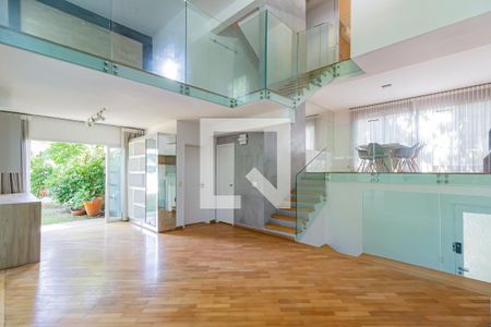 Sala 1 de casa de condomínio para alugar com 6 quartos, 378m² em Campo Belo, São Paulo