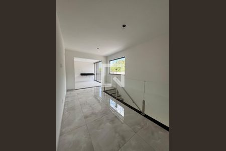 comodo de apartamento para alugar com 3 quartos, 150m² em Amazonas, Contagem