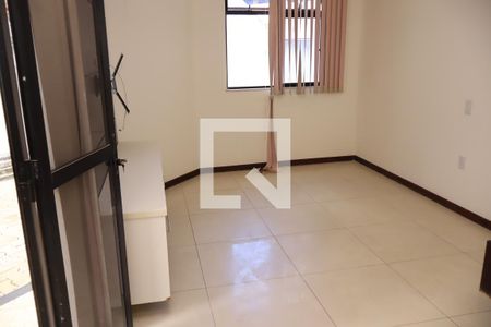 Casa de Condomínio para alugar com 3 quartos, 95m² em Alto do Coqueirinho, Salvador