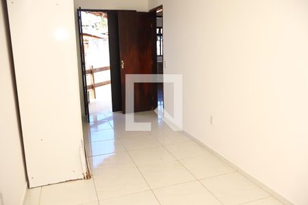Casa de Condomínio para alugar com 3 quartos, 95m² em Alto do Coqueirinho, Salvador